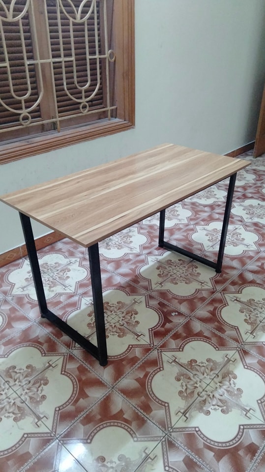 Bàn Vi Tính Gỗ Chân Sắt Chữ U 1M2